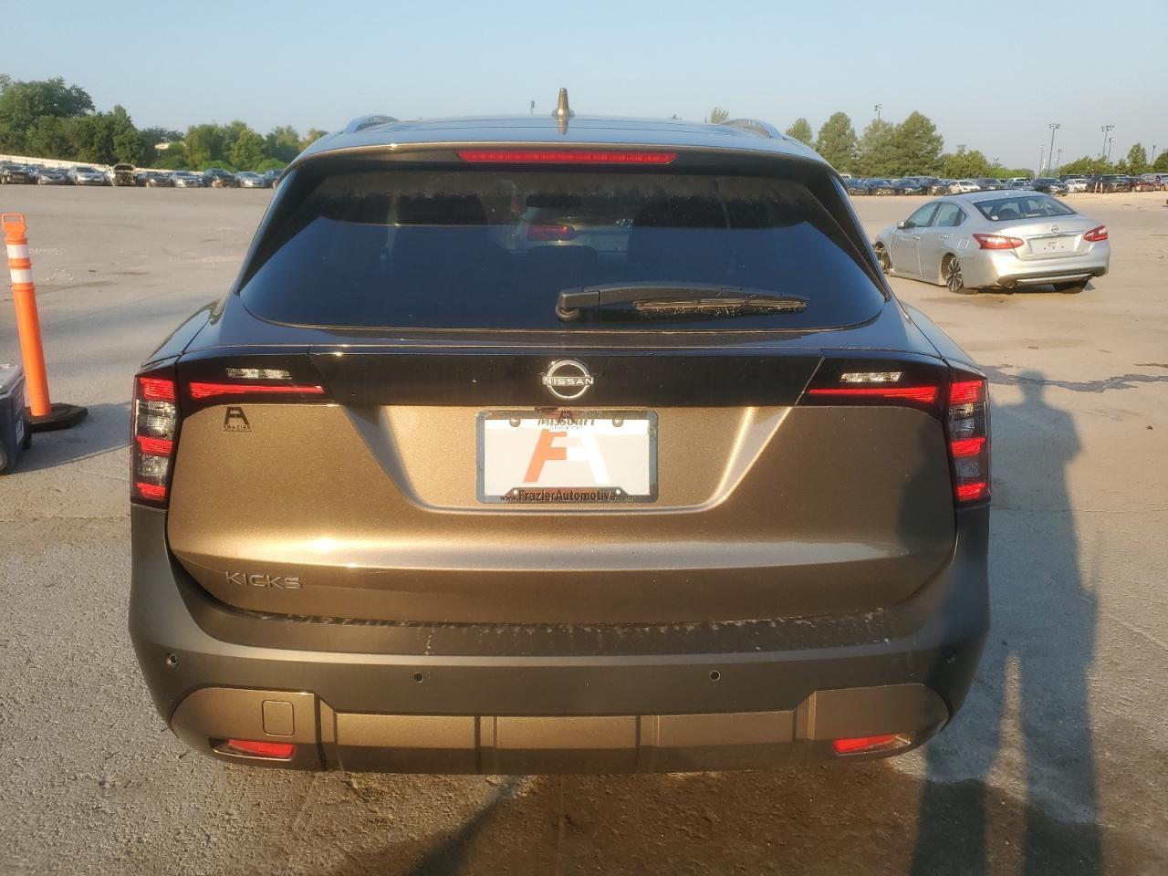 2025 Nissan Kicks Sv - Фото 6