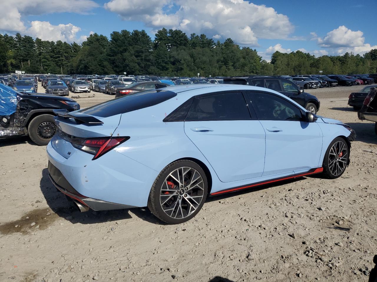 2022 Hyundai Elantra N - Фото 3