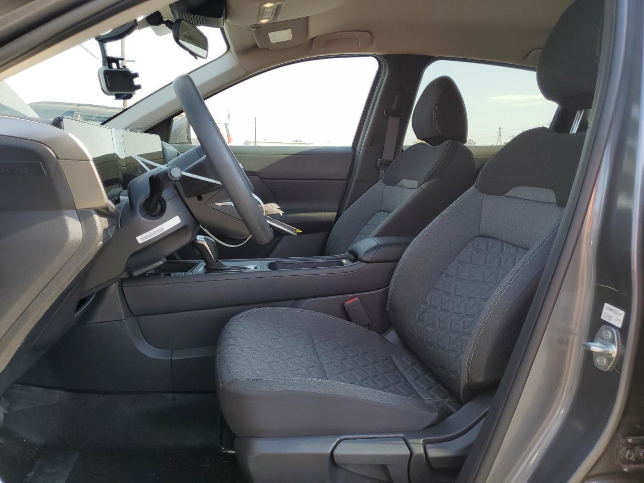 2025 Nissan Kicks Sv - Image 7