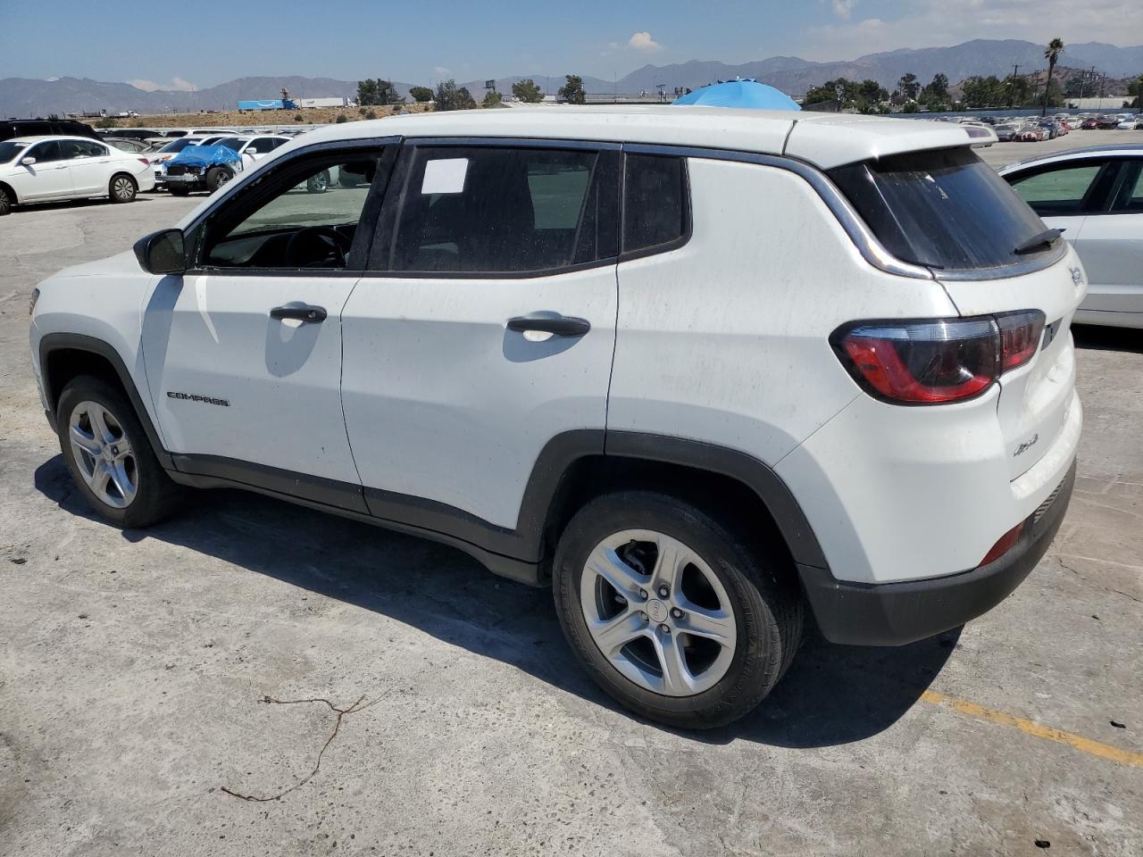2023 Jeep Compass Sport - Фото 2