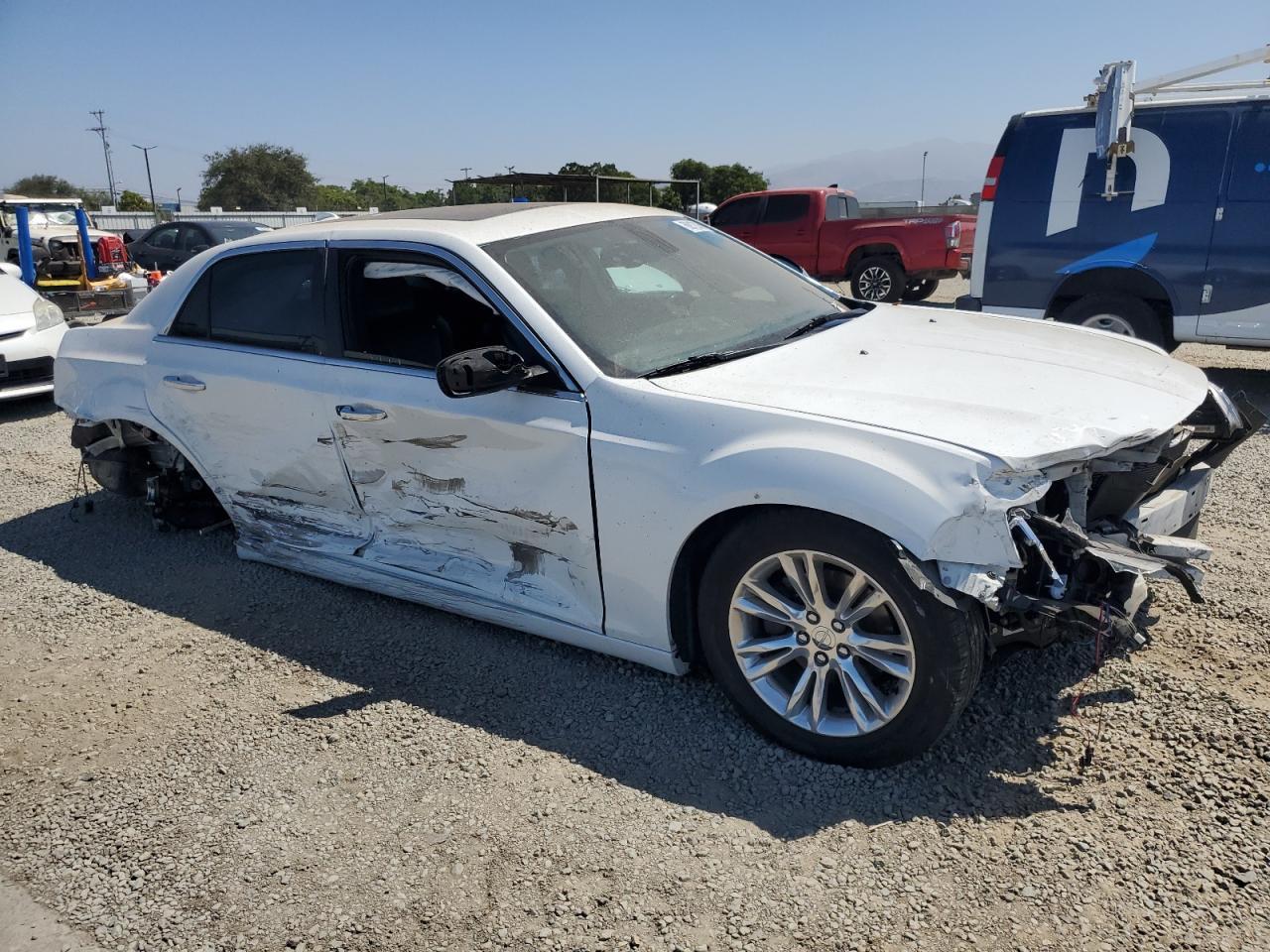 2016 Chrysler 300C - Фото 4