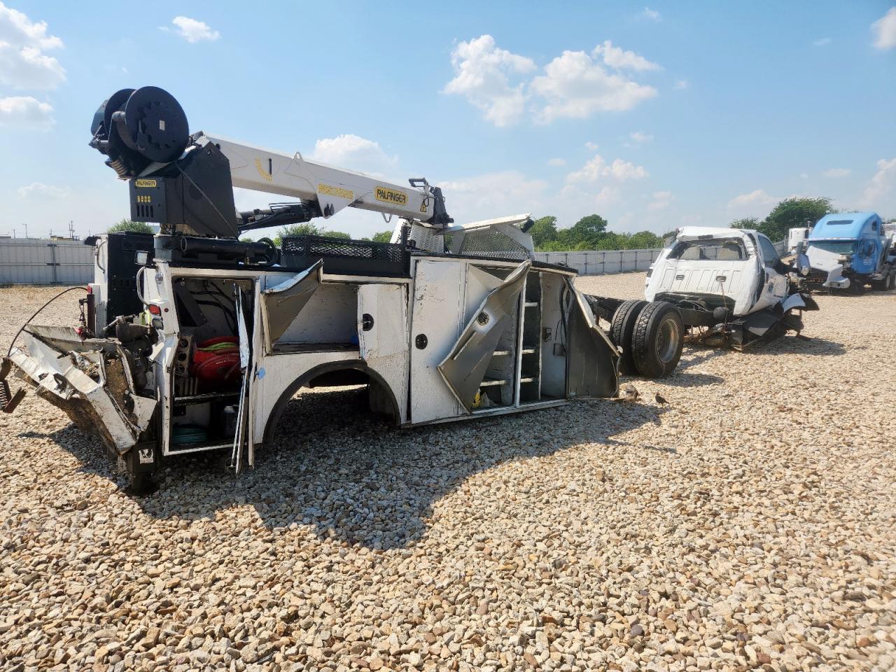 2019 Ford F750 Super Duty - Фото 3