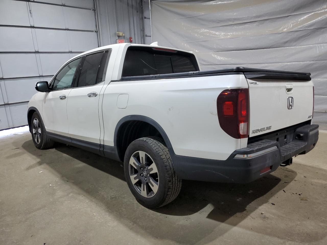 2017 Honda Ridgeline Rtl - Image 2