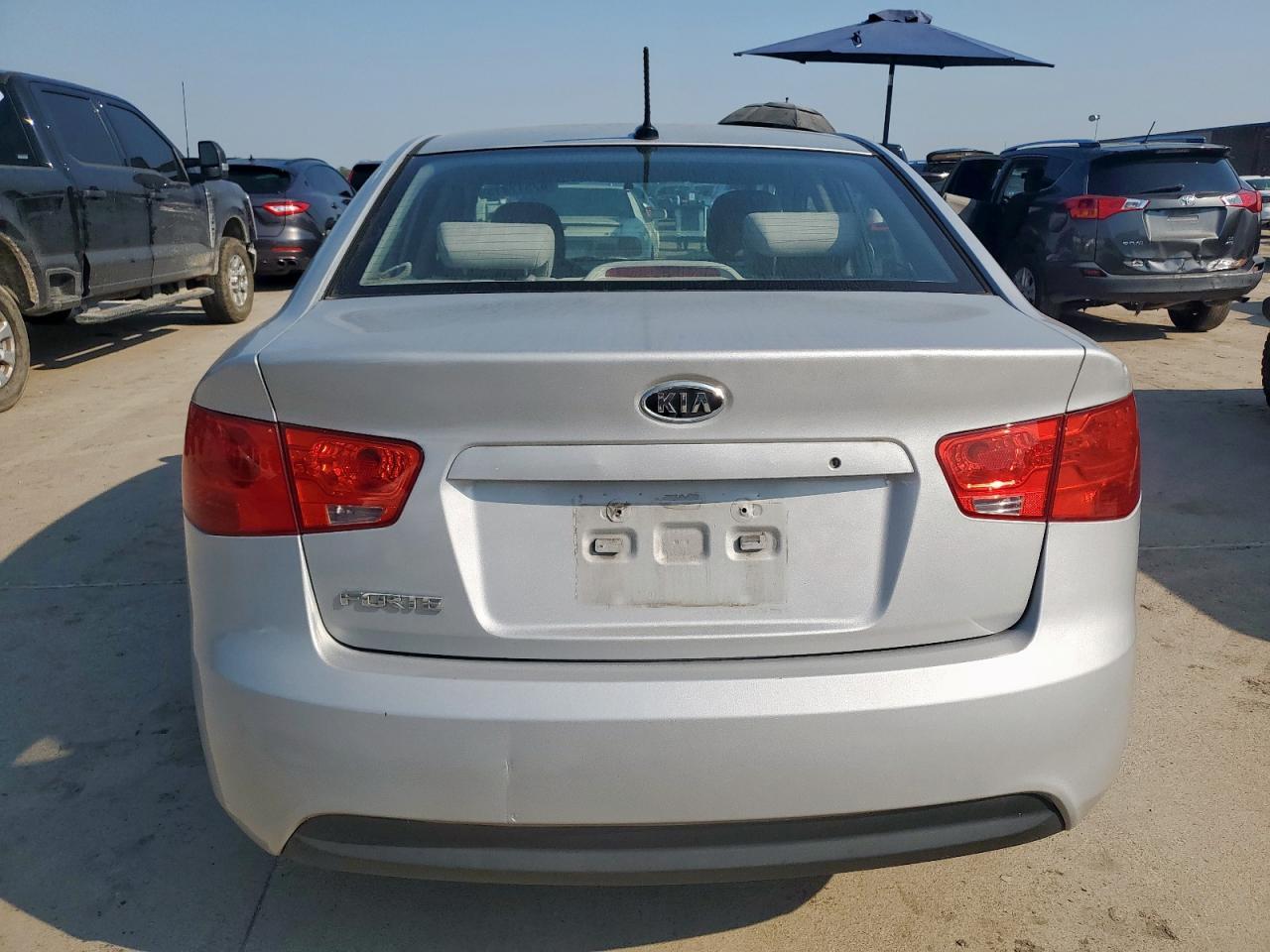 2010 Kia Forte Lx - Image 6