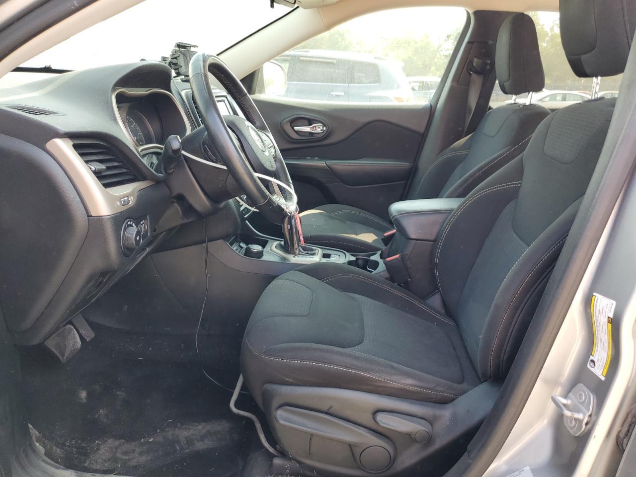 2015 Jeep Cherokee Latitude - Фото 7