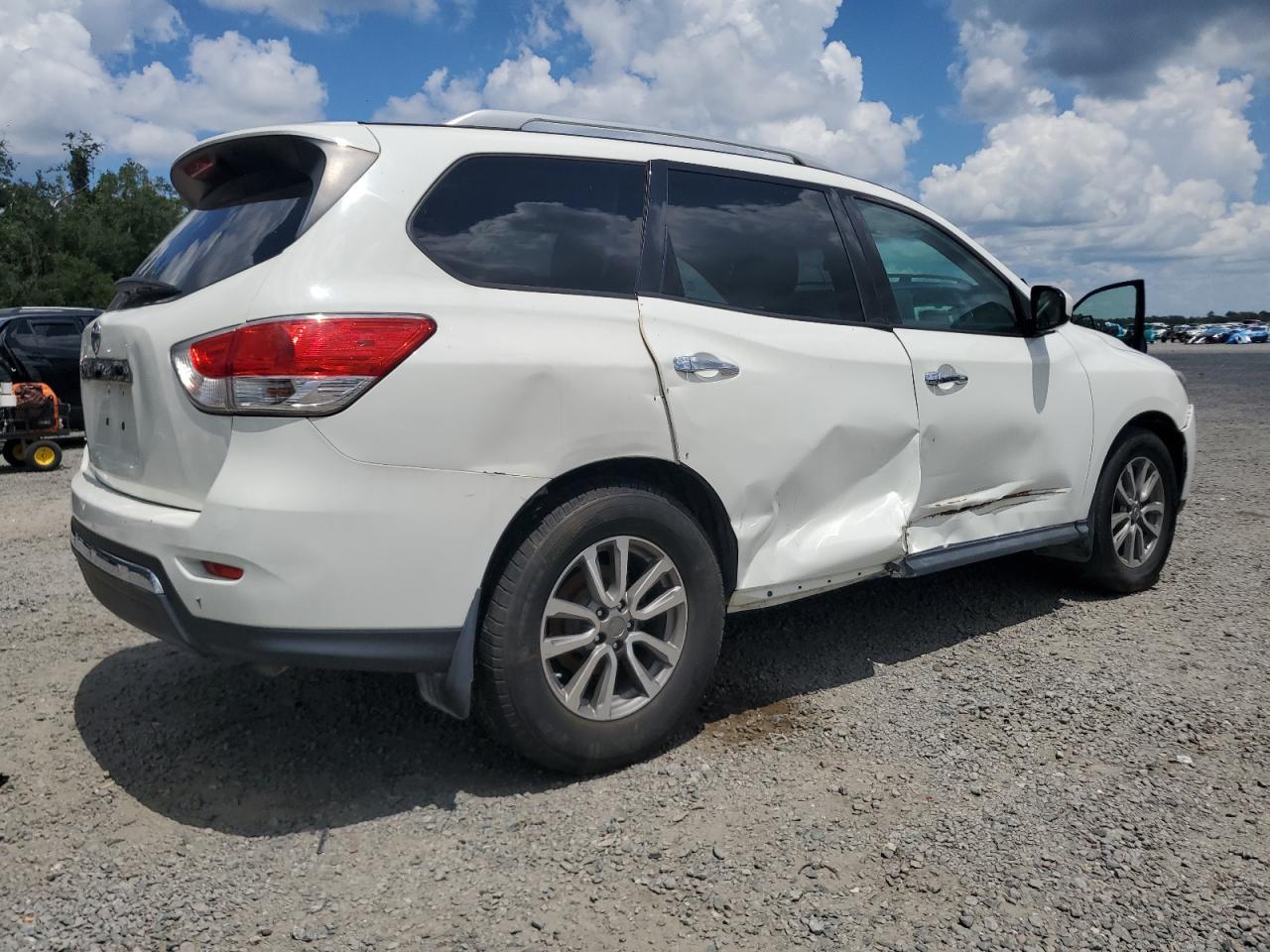 2016 Nissan Pathfinder S - Фото 3