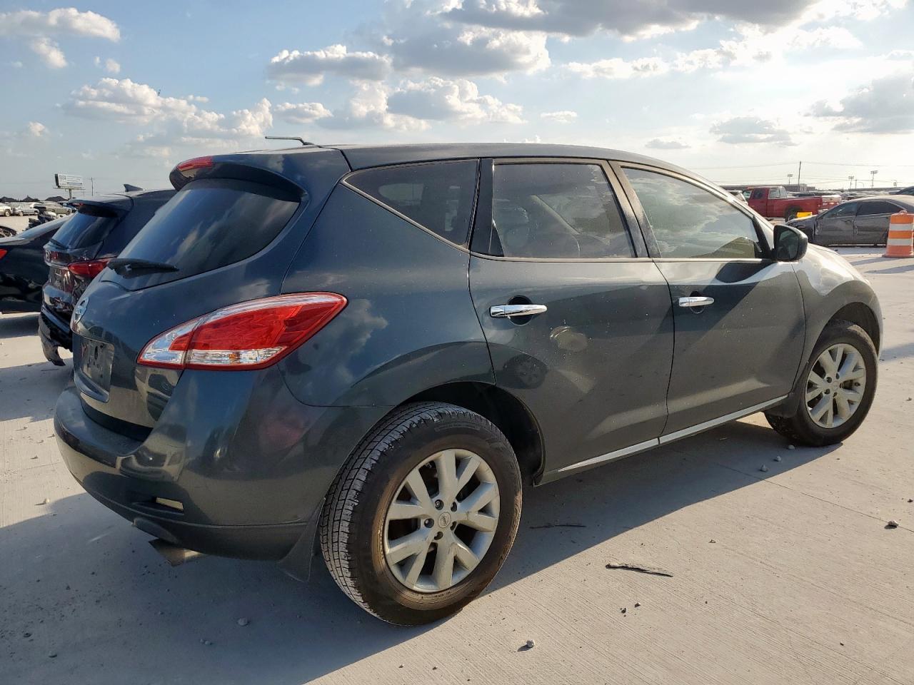 2011 Nissan Murano S - Фото 3