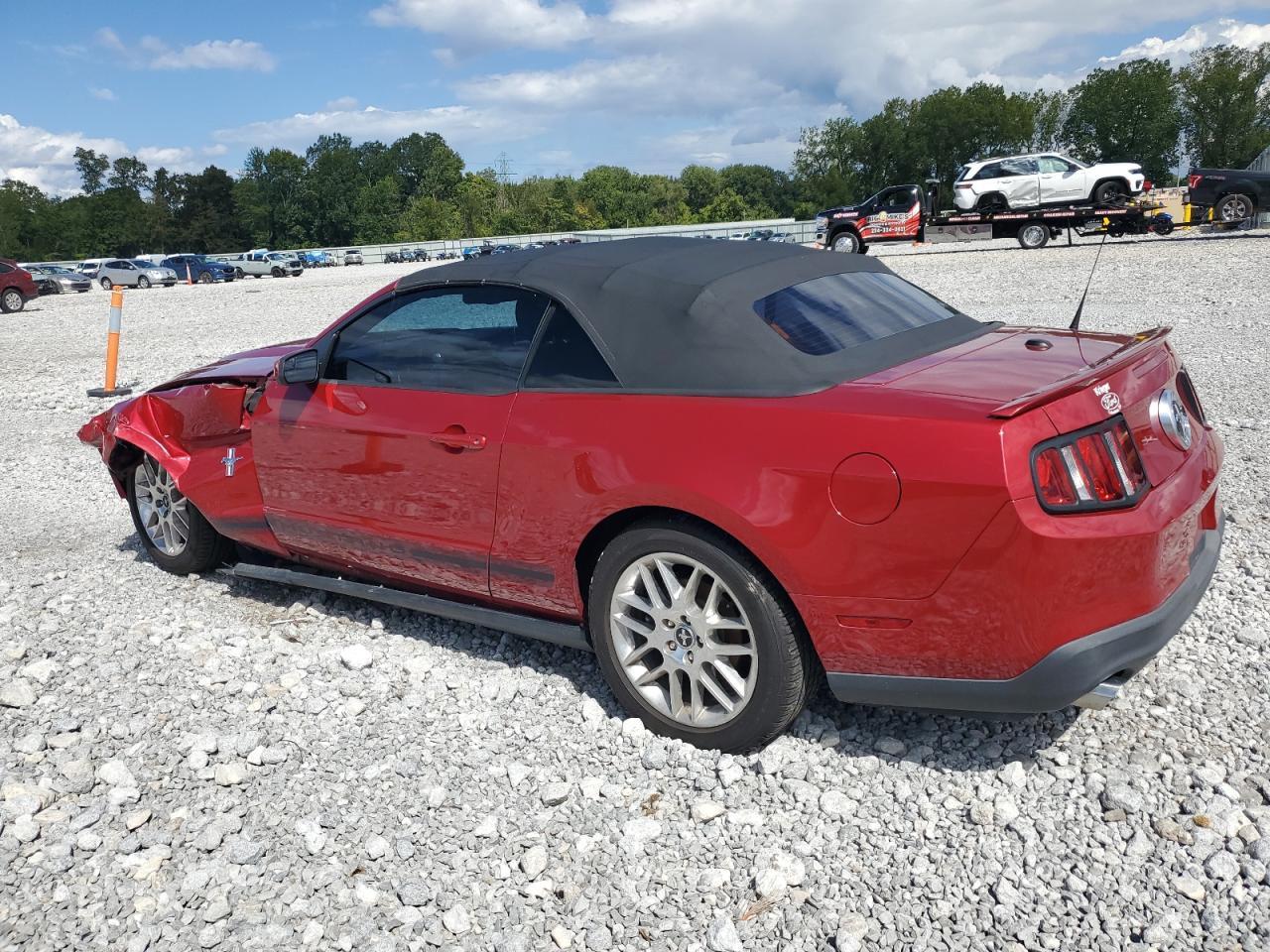 2012 Ford Mustang - Фото 2