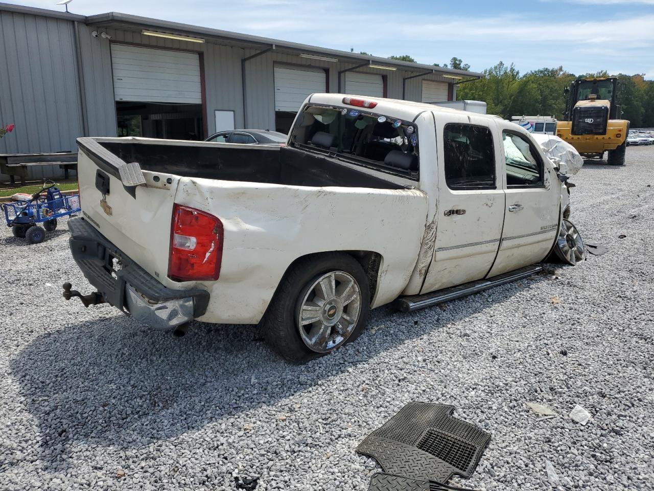 2013 Chevrolet Silverado C1500 Lt - Image 3