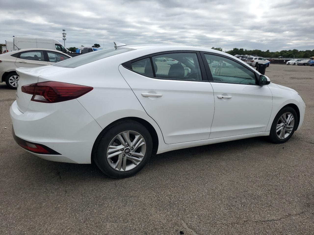 2020 Hyundai Elantra Sel Sel - Image 3