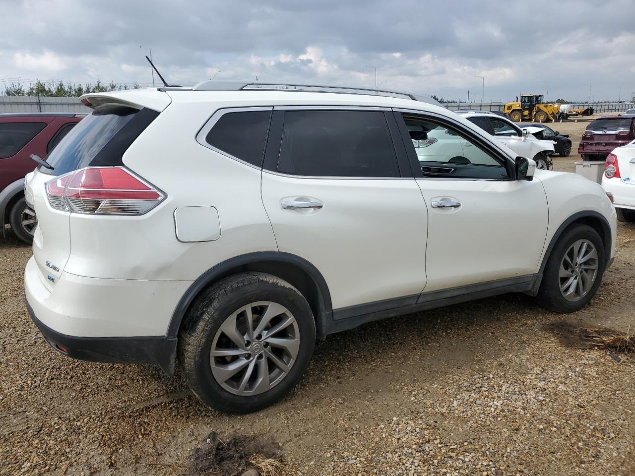 2015 Nissan Rogue S - Image 3