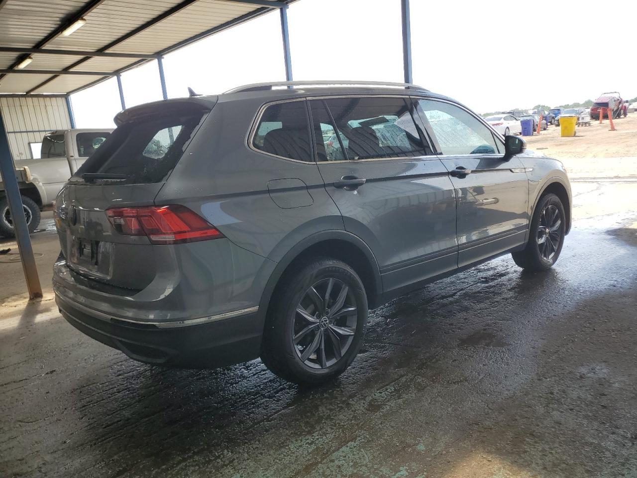 2022 Volkswagen Tiguan Se - Image 3
