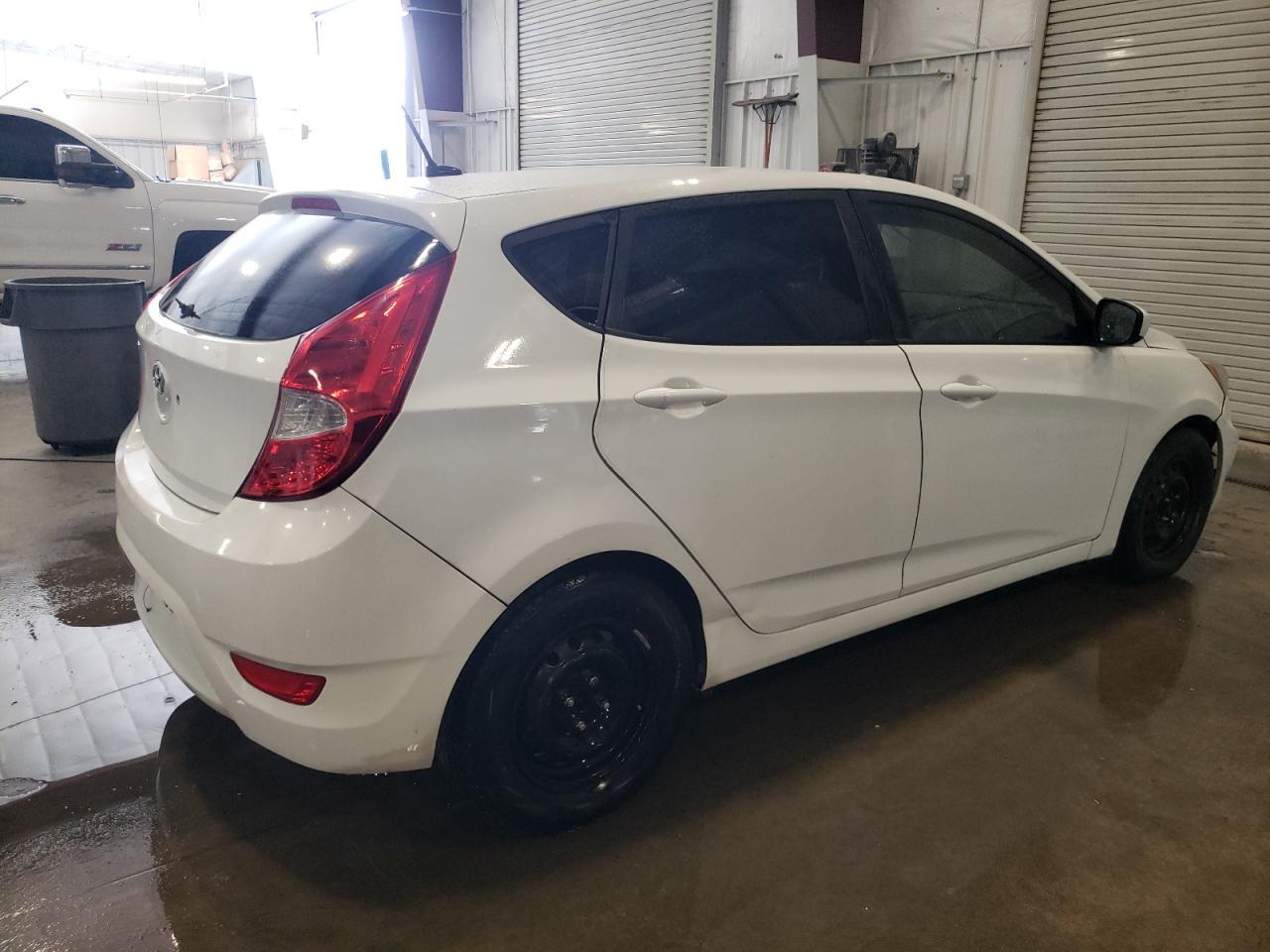 2016 Hyundai Accent Se - Фото 3