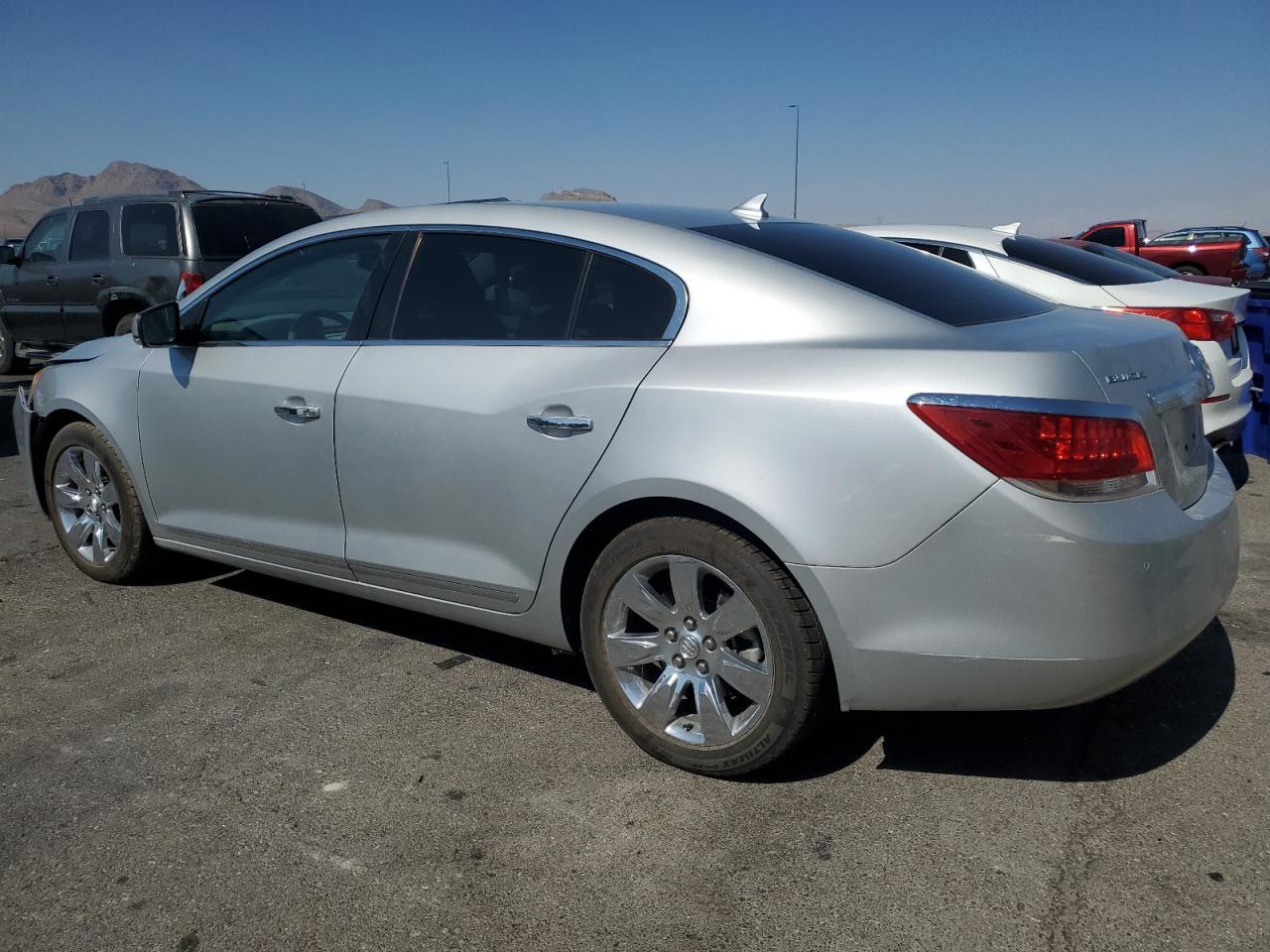 2010 Buick Lacrosse Cxl - Image 2