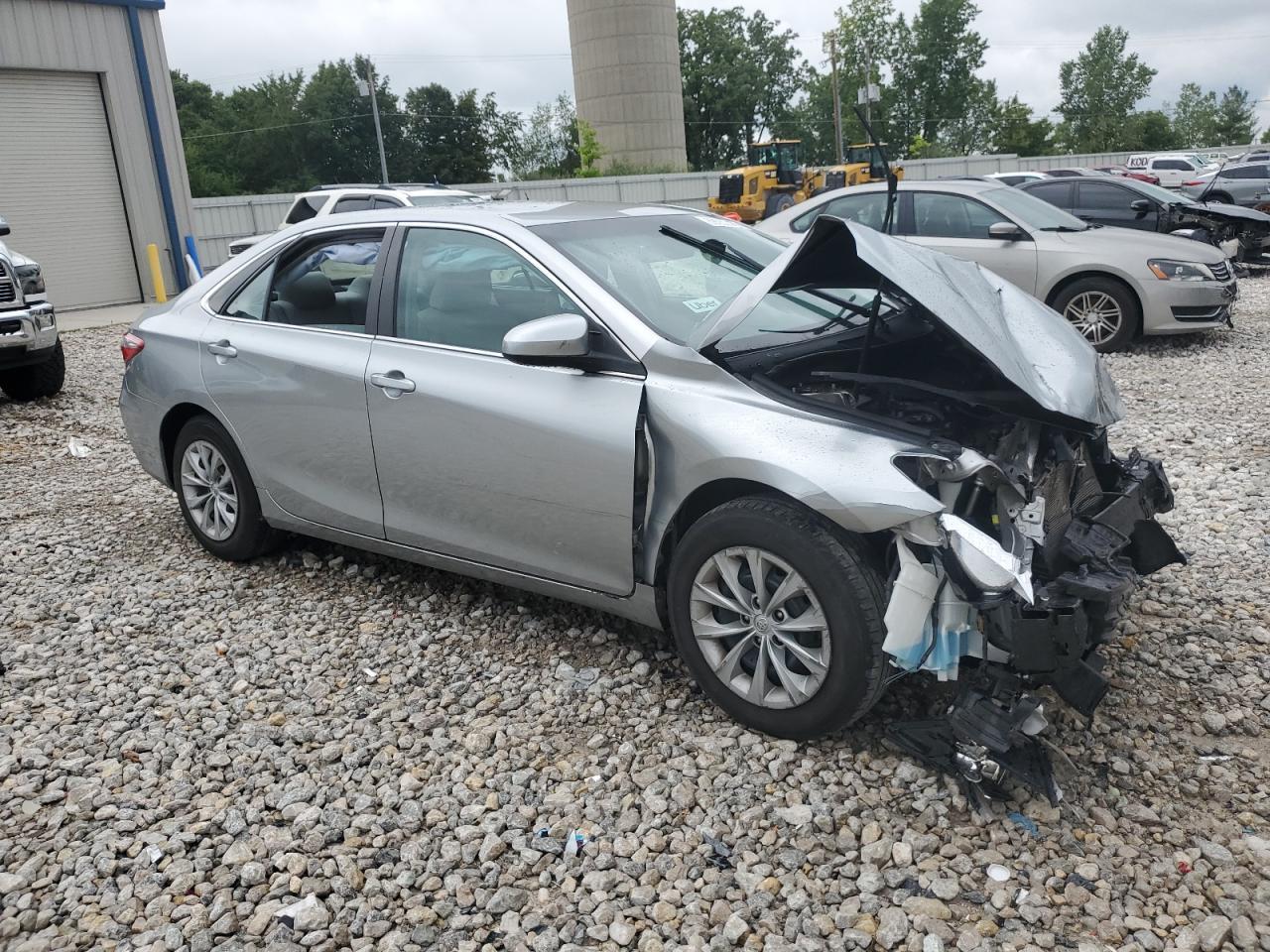 2015 Toyota Camry Le - Фото 4