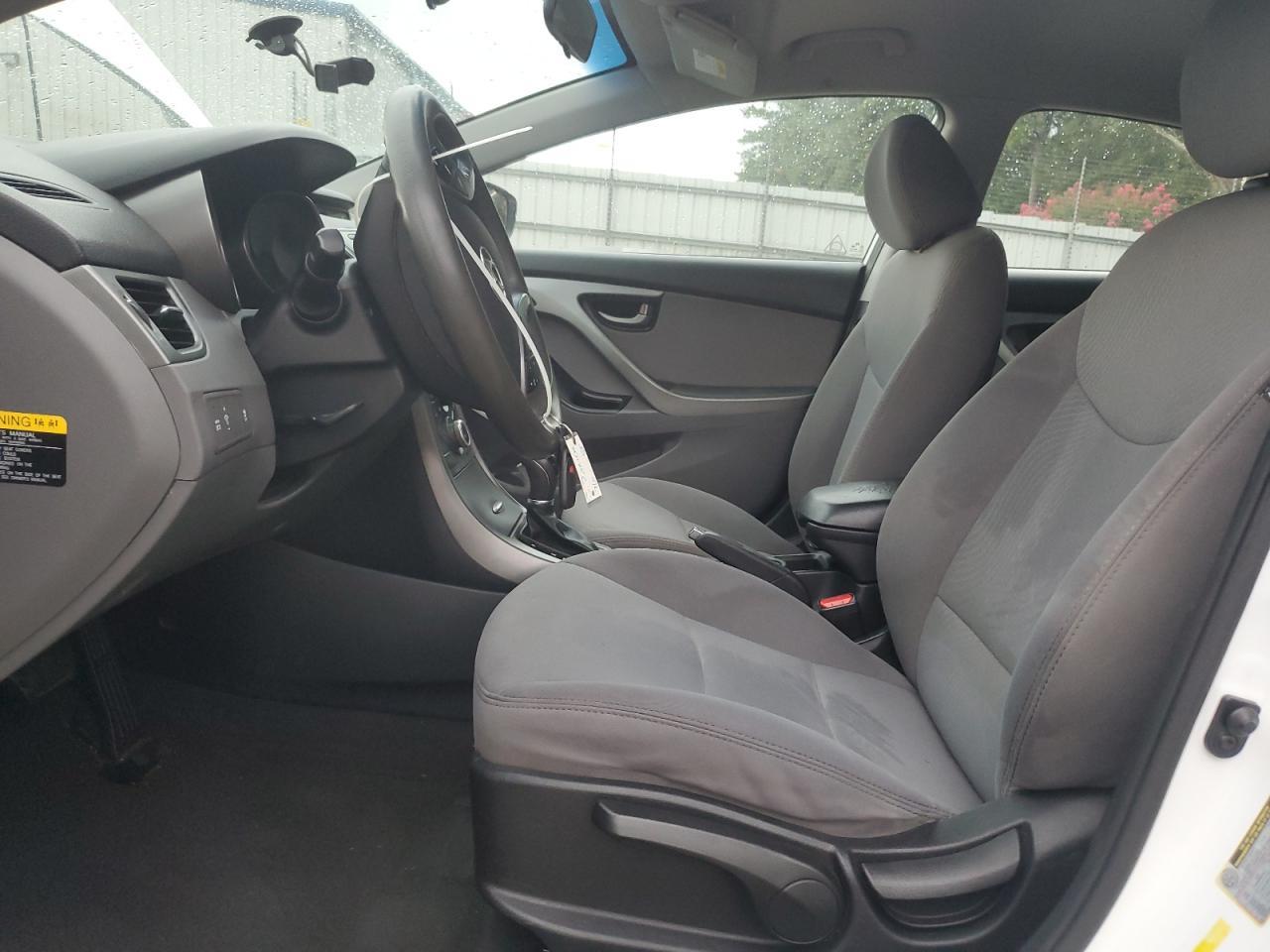 2015 Hyundai Elantra Se - Фото 7