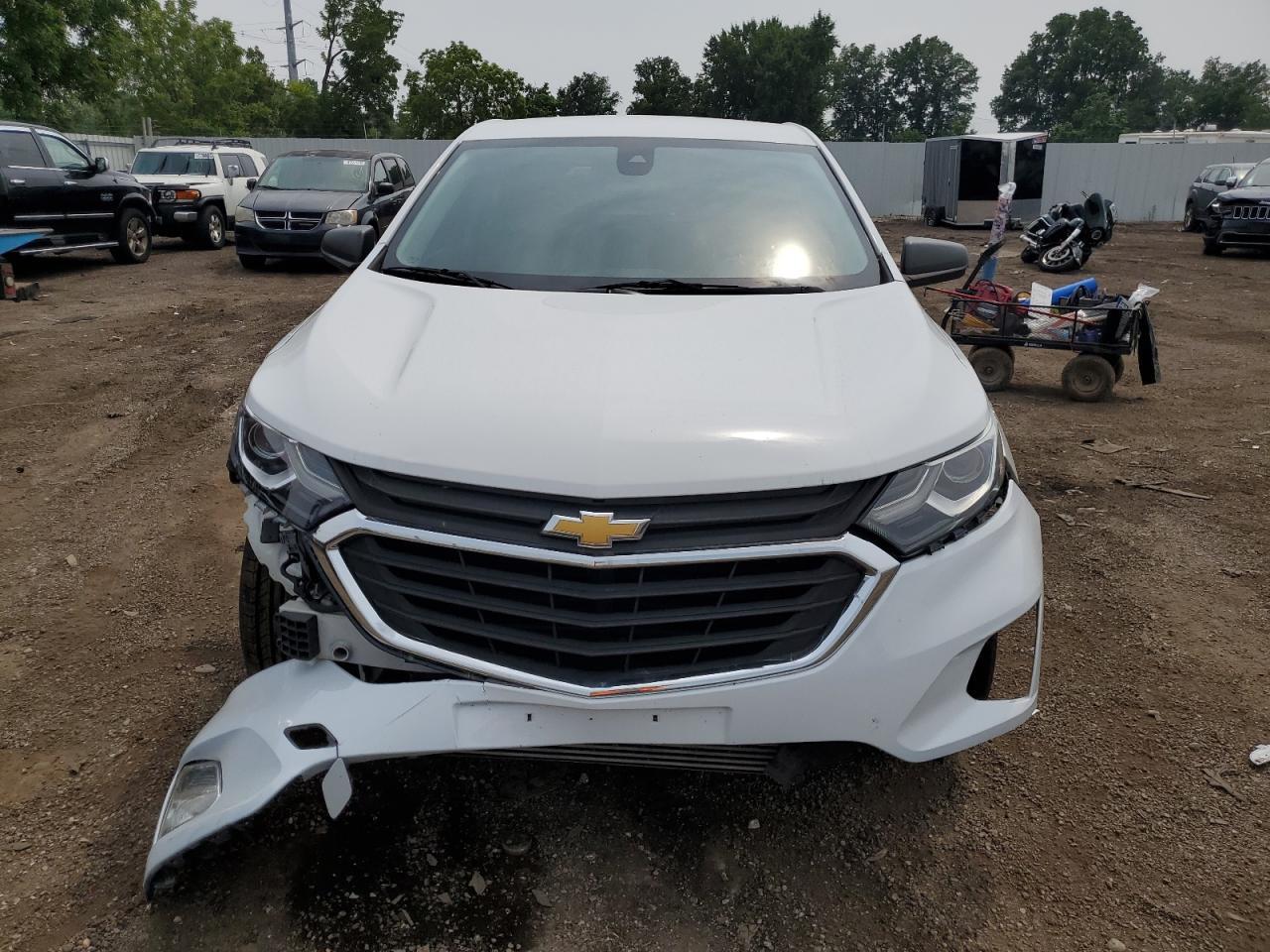 2021 Chevrolet Equinox Ls - Image 5