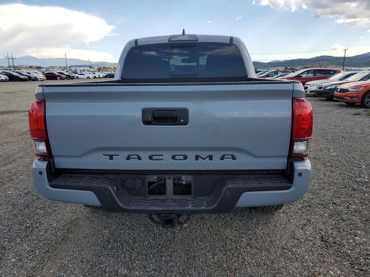 2018 Toyota Tacoma Double Cab - Фото 6