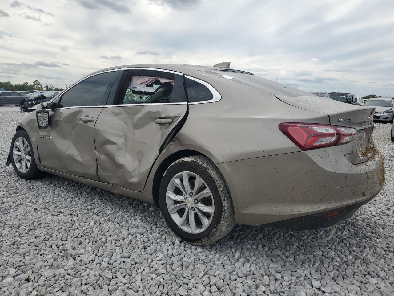 2022 Chevrolet Malibu Lt - Фото 2