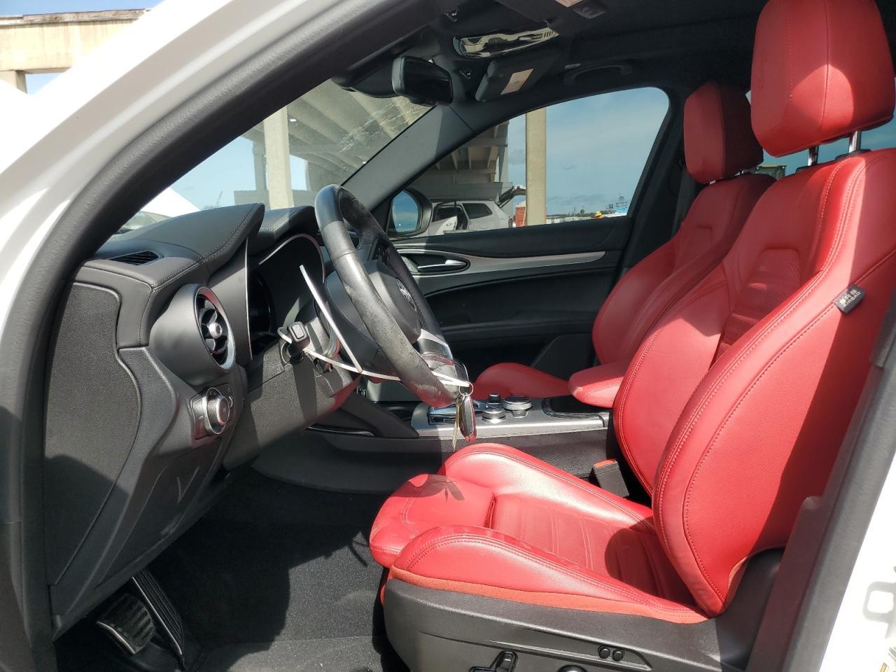 2024 Alfa Romeo Stelvio Ti - Фото 7
