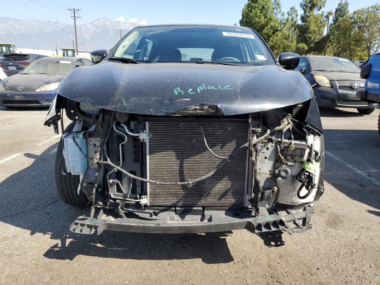 2017 Nissan Rogue Sport S - Фото 5