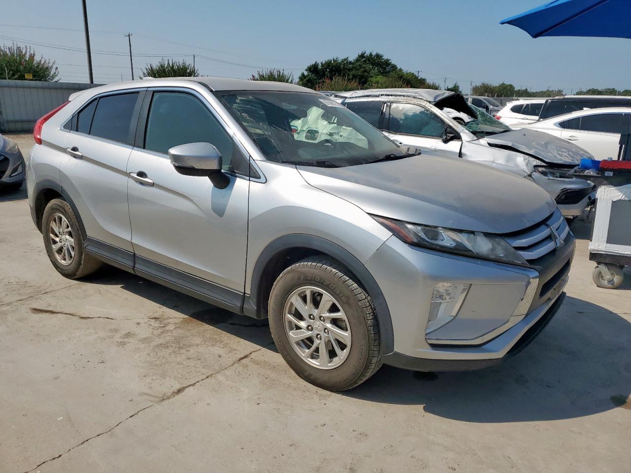2018 Mitsubishi Eclipse Cross Es - Image 4