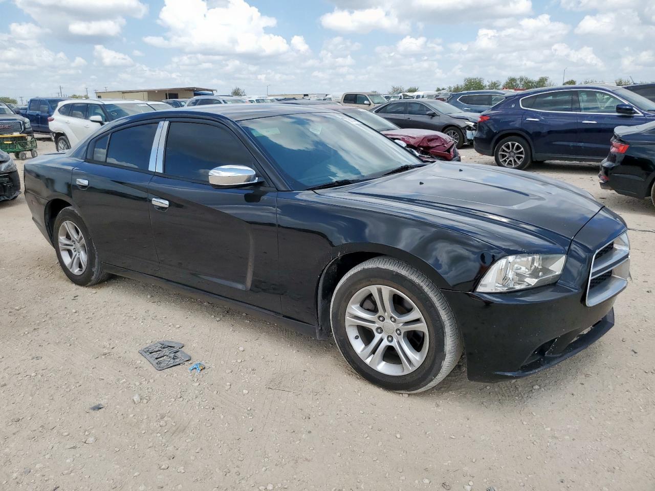 2014 Dodge Charger Se - Image 4