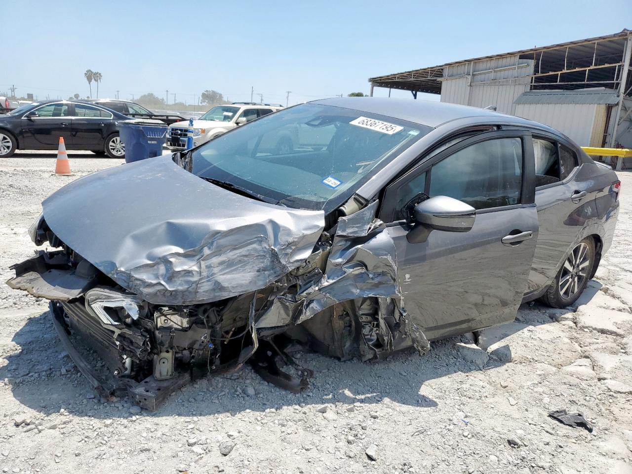 2020 Nissan Versa Sv