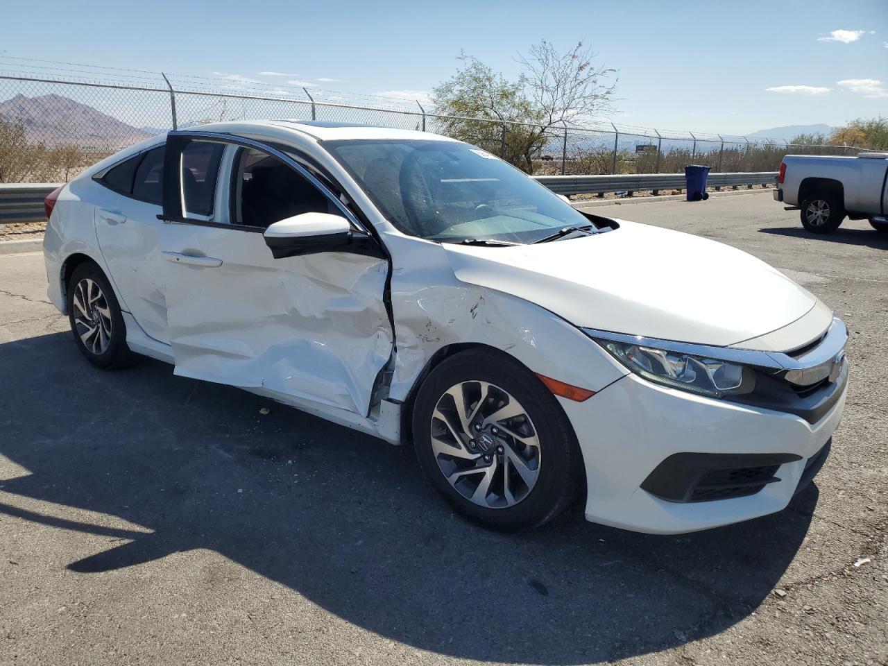 2018 Honda Civic Ex - Фото 4