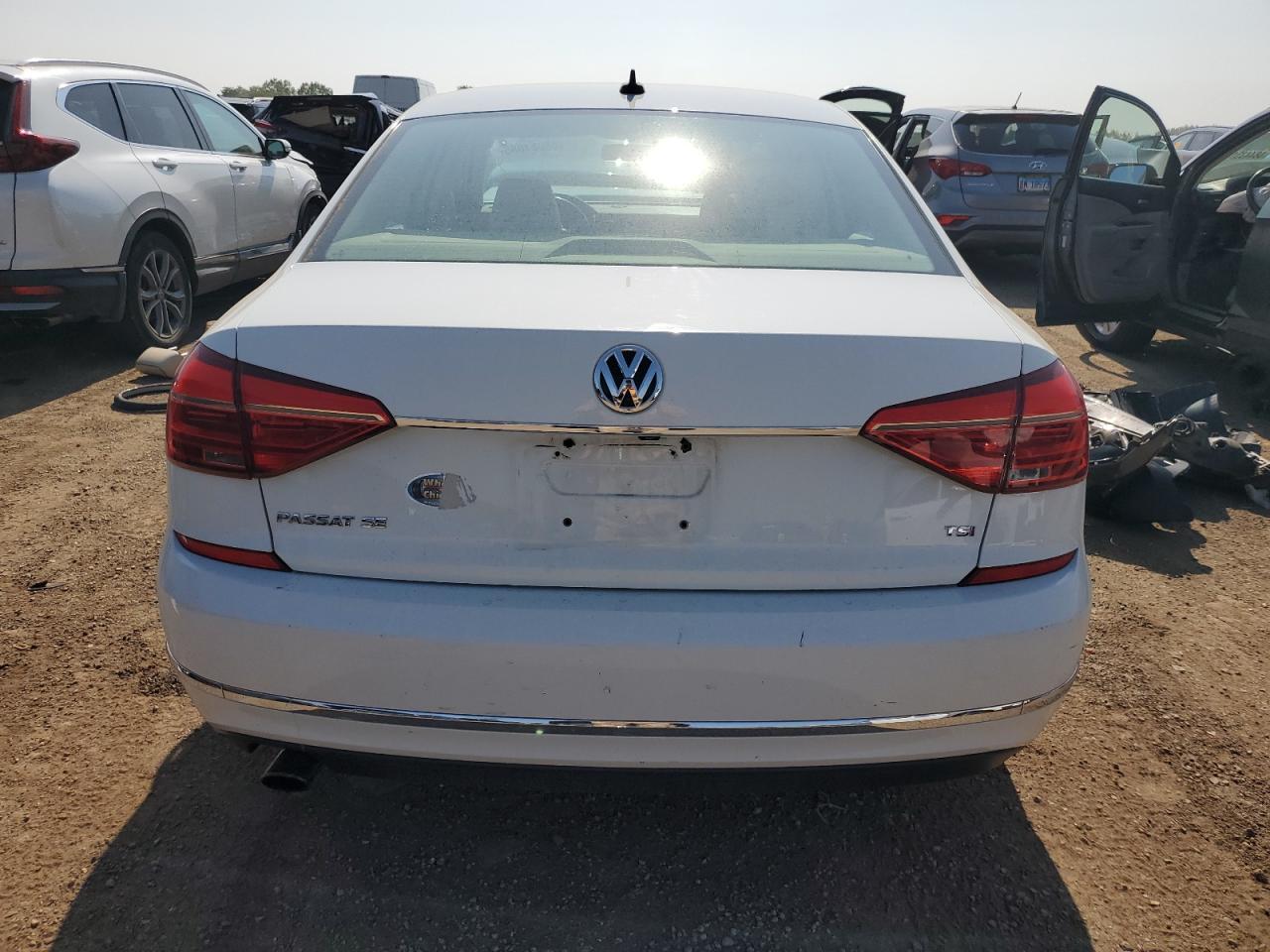 2016 Volkswagen Passat Se - Фото 6