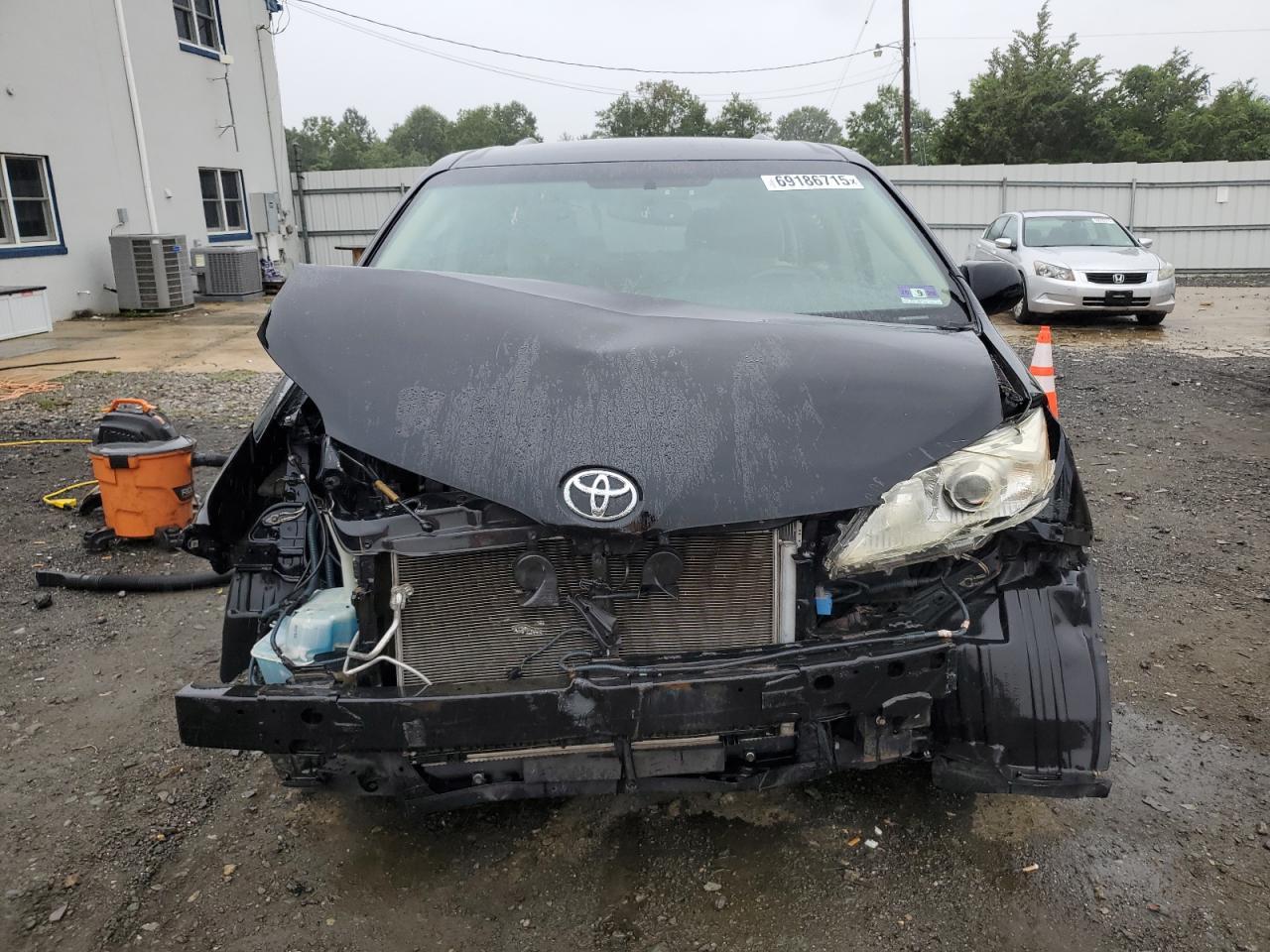 2015 Toyota Sienna Le - Фото 5