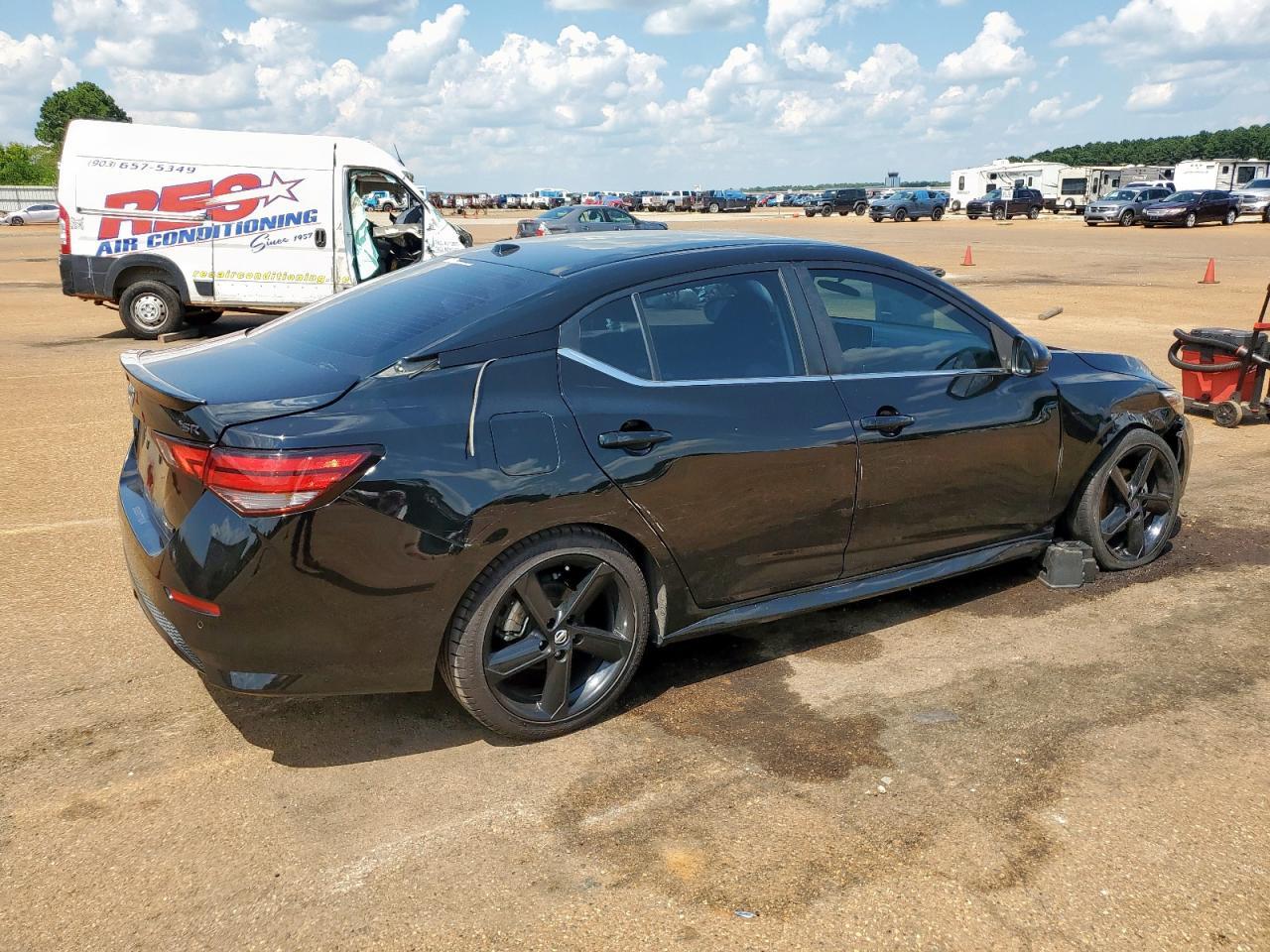 2022 Nissan Sentra Sr - Фото 3