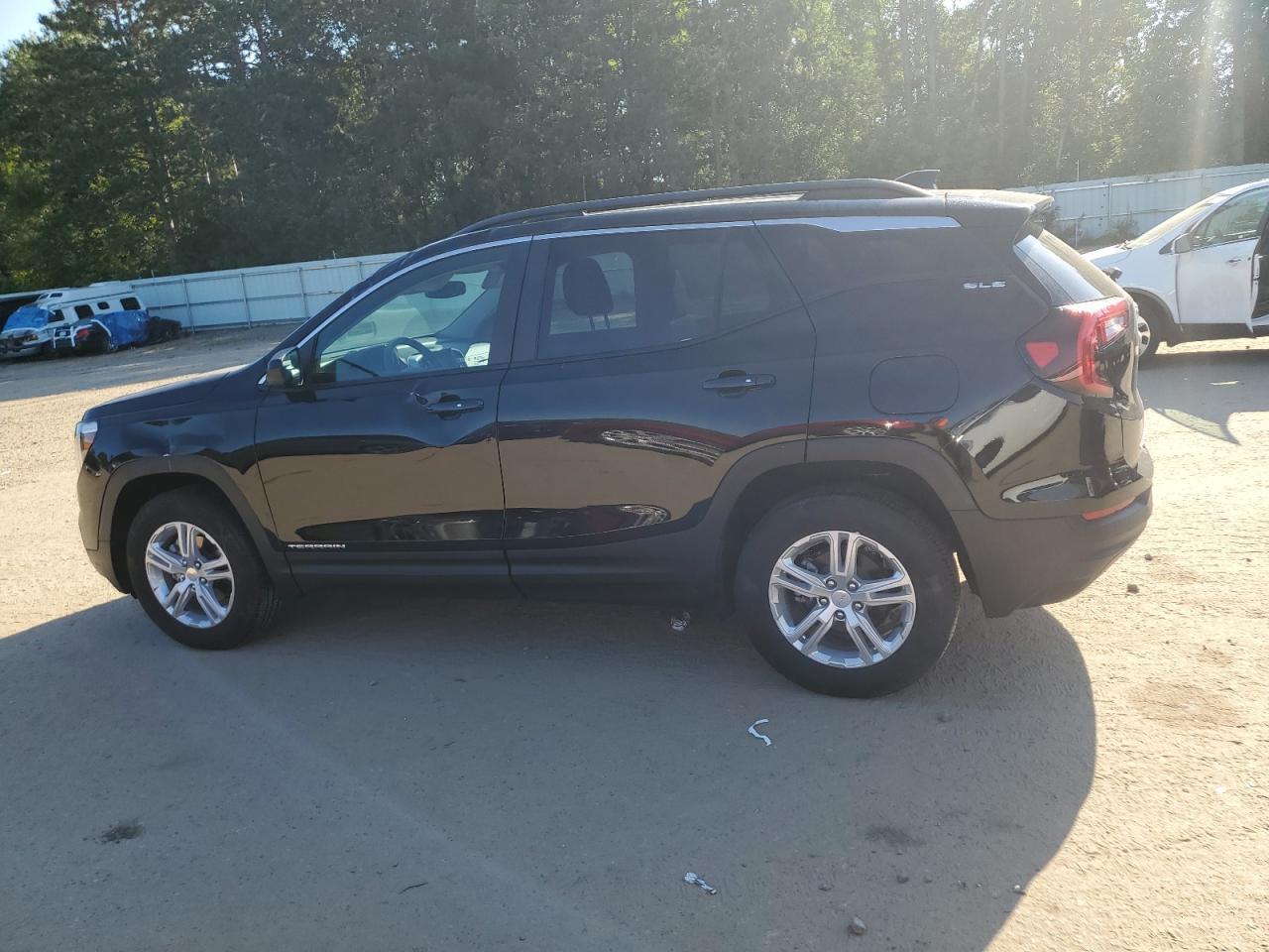 2024 GMC Terrain Sle - Фото 2