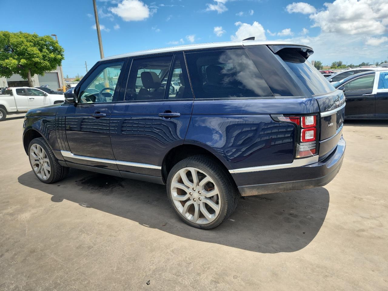 2017 Land Rover Range Rover Hse - Image 2