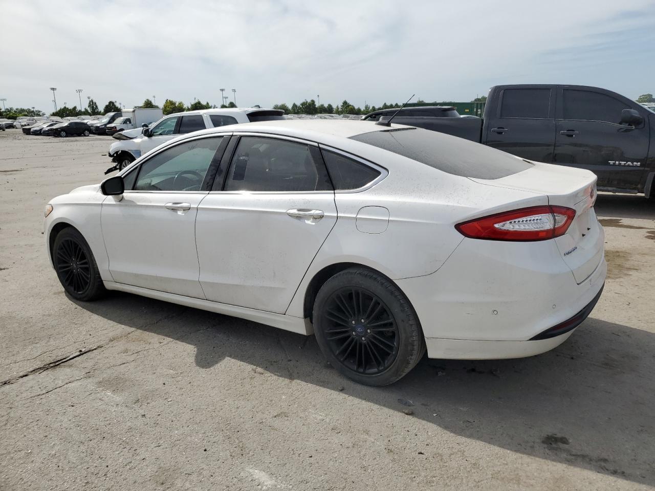 2014 Ford Fusion Se - Image 2