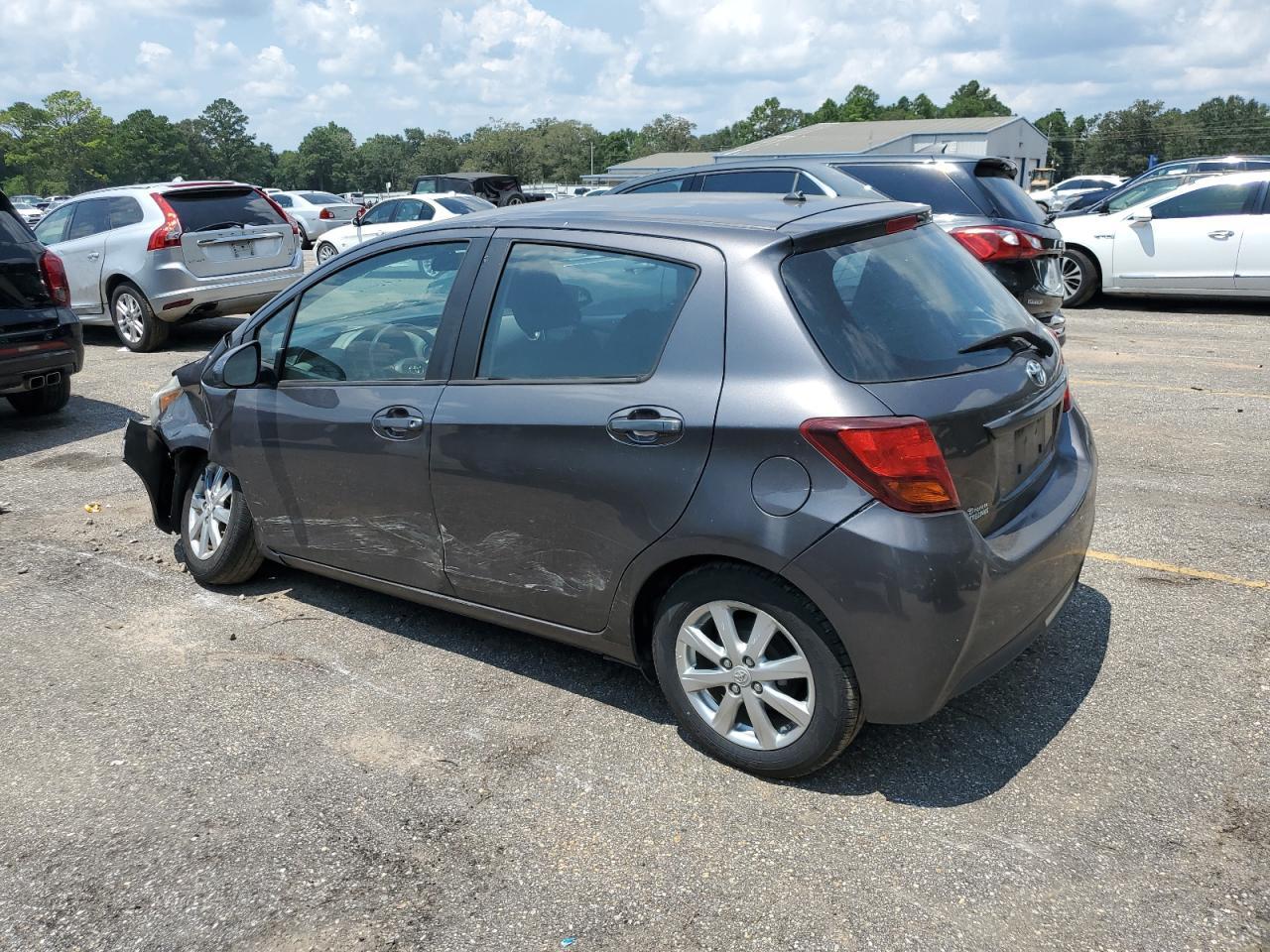 2017 Toyota Yaris L - Фото 2