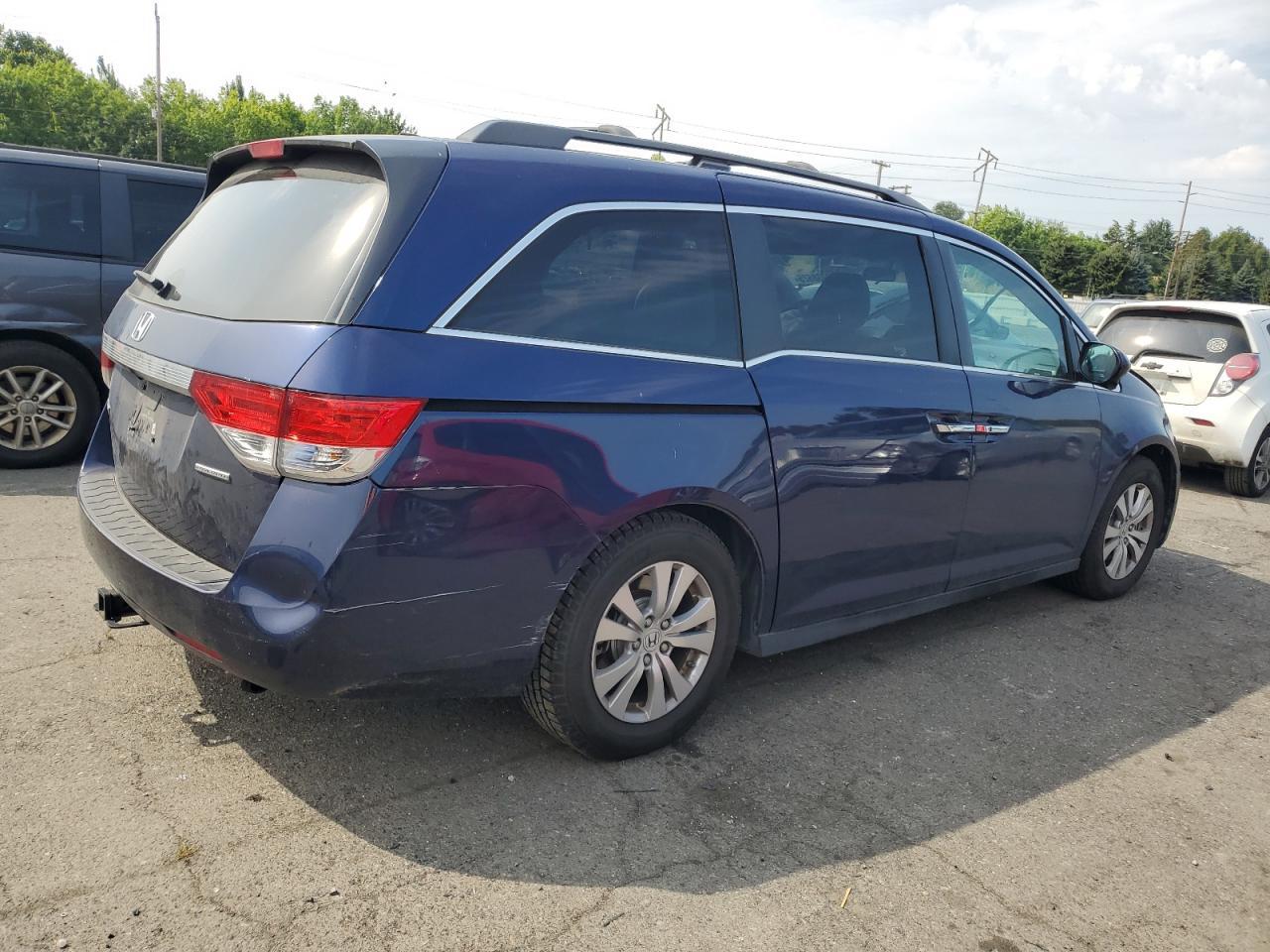 2016 Honda Odyssey Se - Фото 3