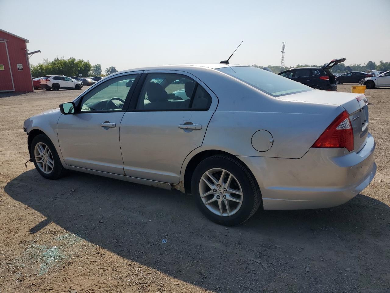 2010 Ford Fusion S - Фото 2