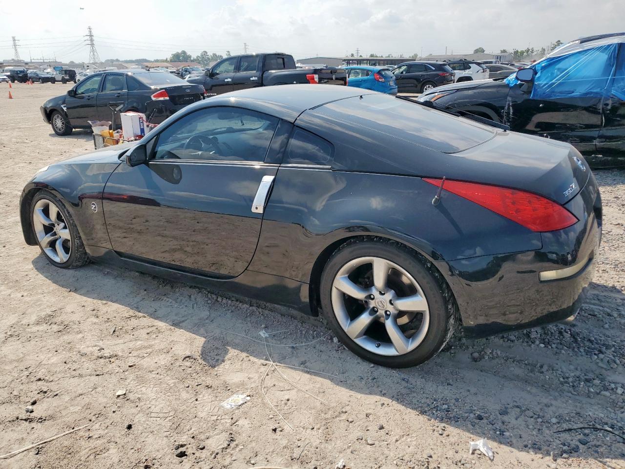 2006 Nissan 350Z Coupe - Фото 2