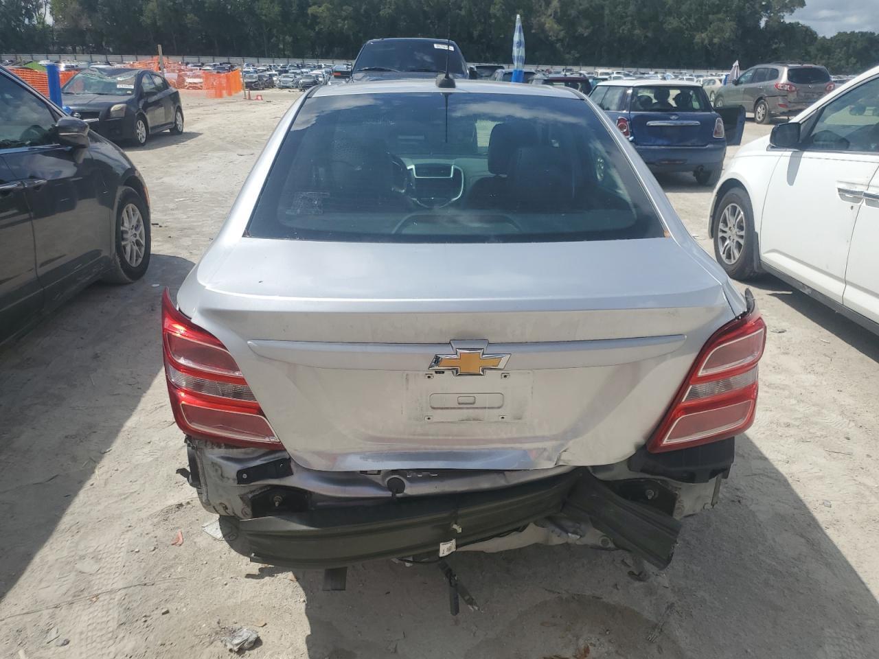 2018 Chevrolet Sonic Premier - Фото 6