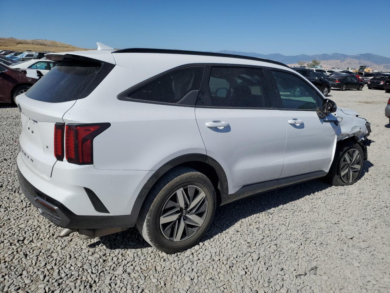 2021 Kia Sorento S - Image 3