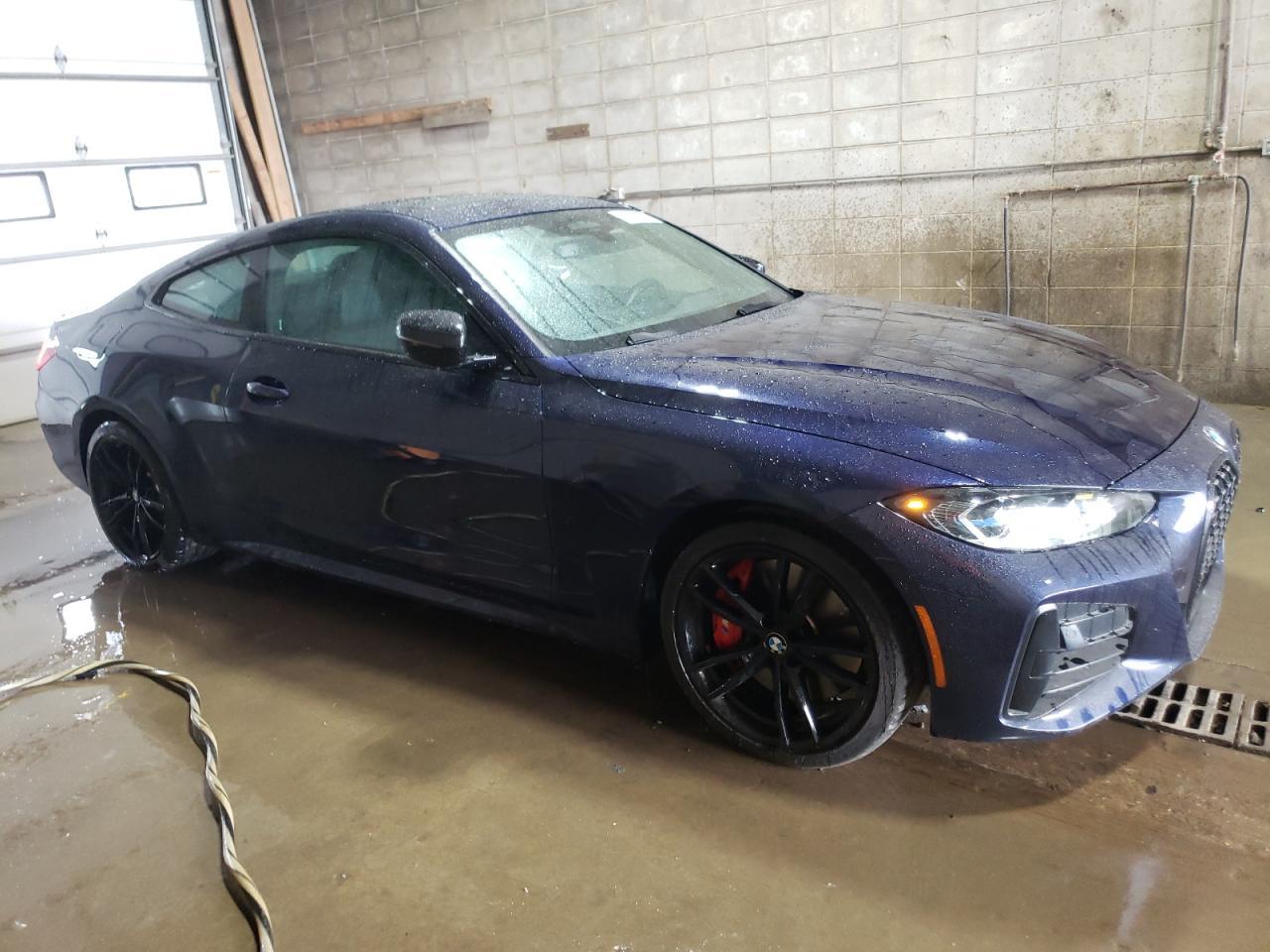2024 BMW M440Xi - Image 4