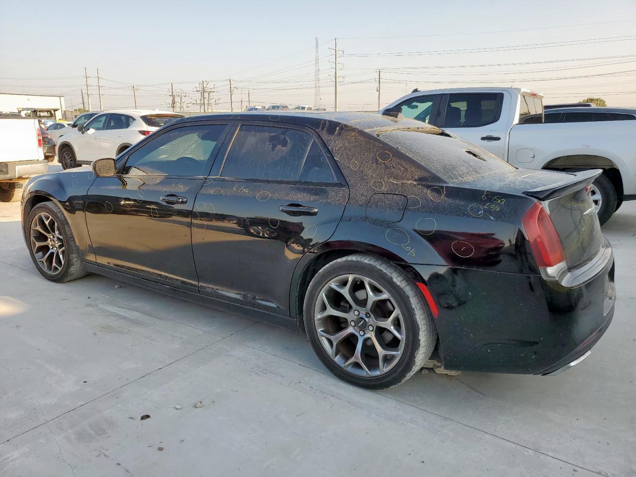 2015 Chrysler 300 S - Фото 2