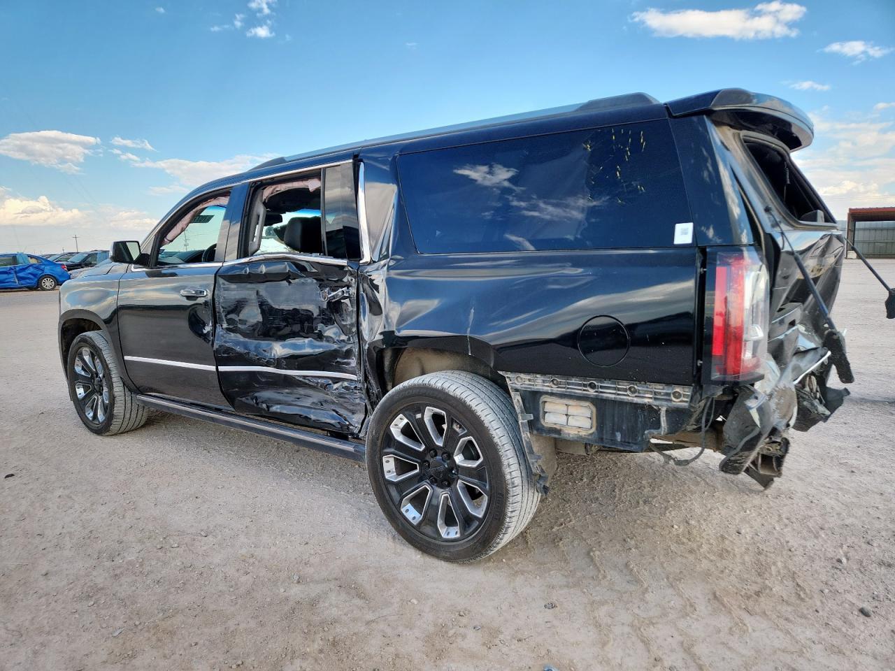 2018 GMC Yukon Xl Denali - Фото 2