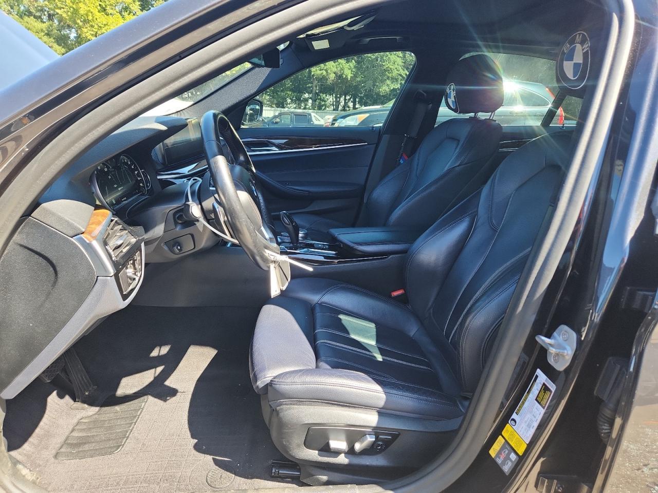 2019 BMW 530E - Фото 7
