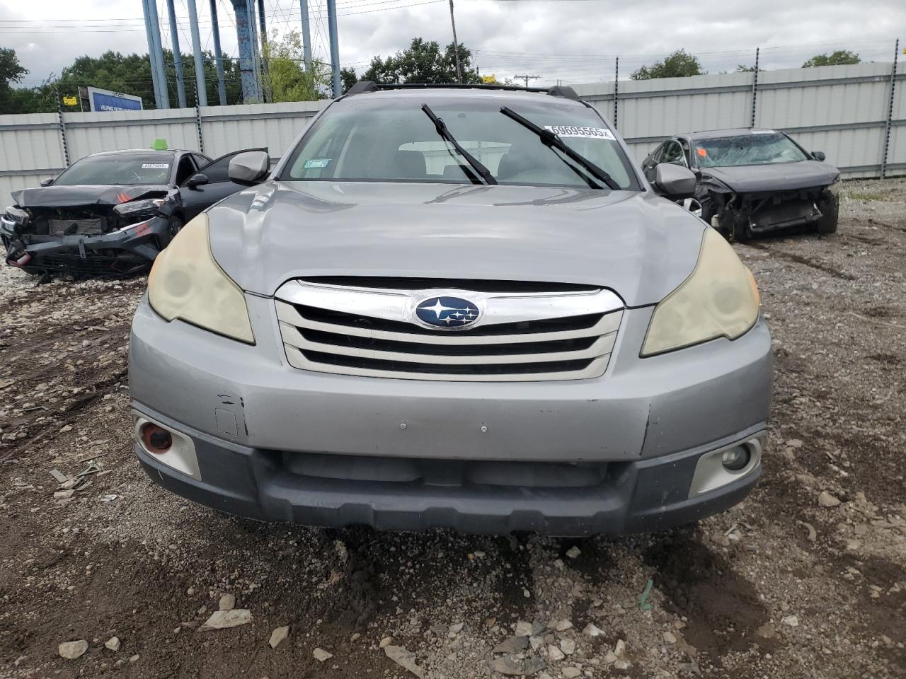 2010 Subaru Outback 2.5I Premium - Фото 5