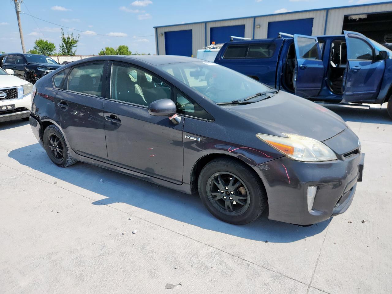 2013 Toyota Prius - Фото 4