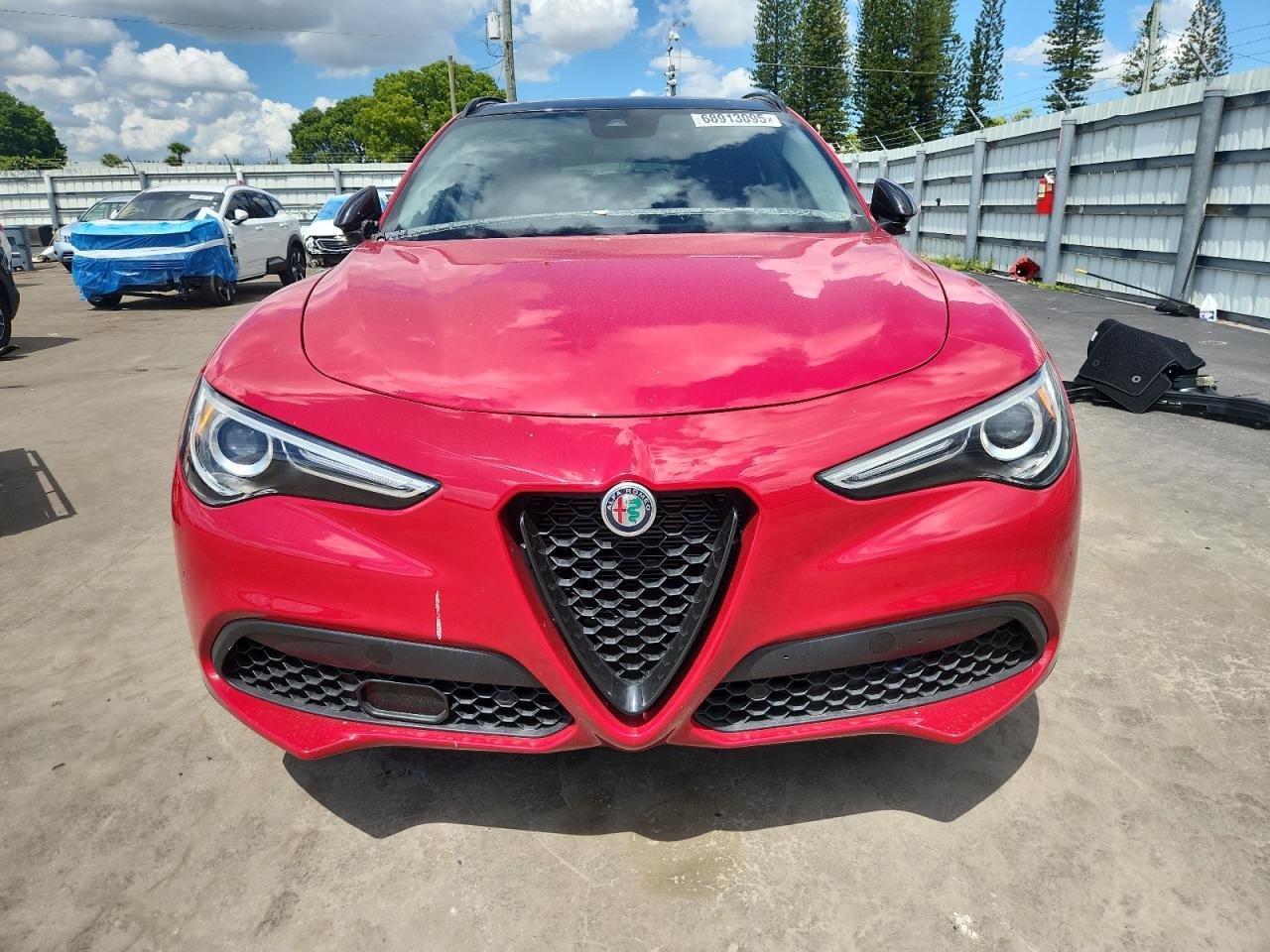 2021 Alfa Romeo Stelvio Sport - Фото 5