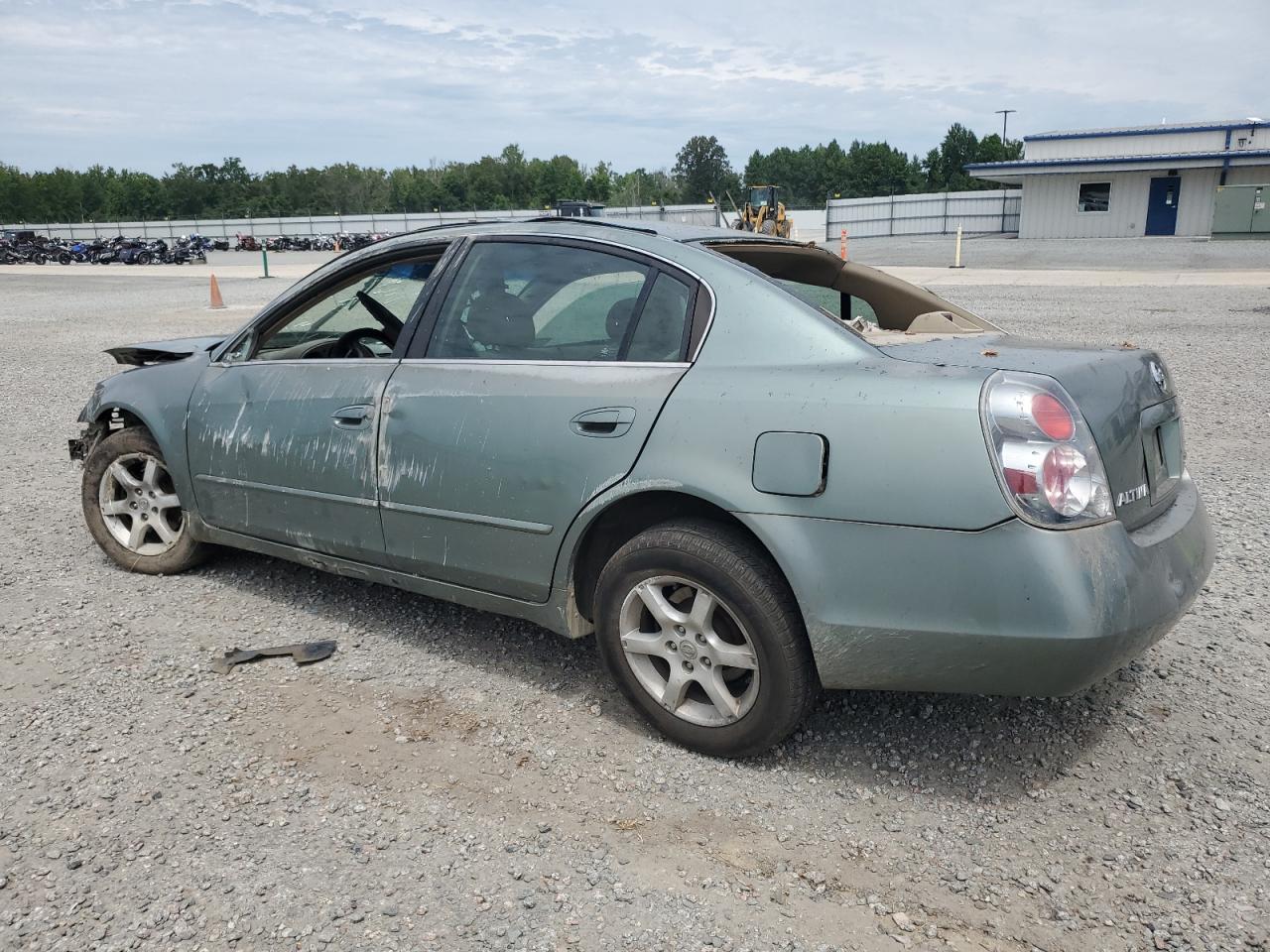 2002 Nissan Altima Base - Фото 2