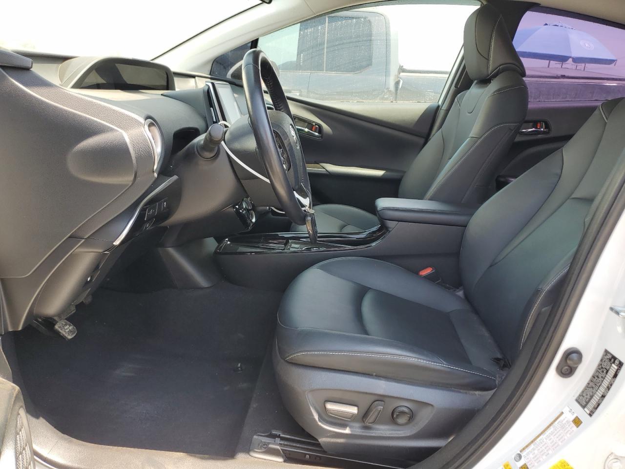 2021 Toyota Prius Prime Le - Image 7